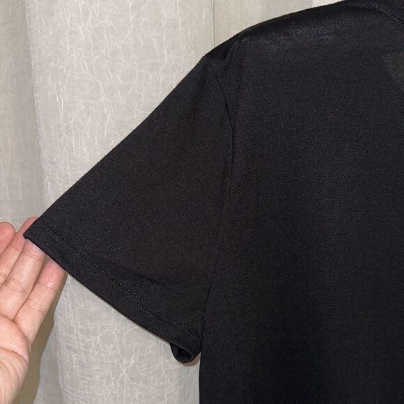 B + C L Black Crewneck Cropped Short Sleeve Flowy Tee - Picture 8 of 10